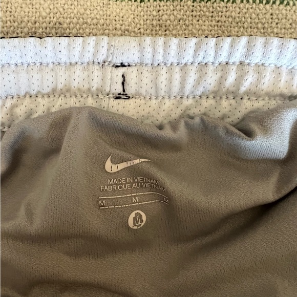 Womens Nike Shorts - Picture 4 of 4
